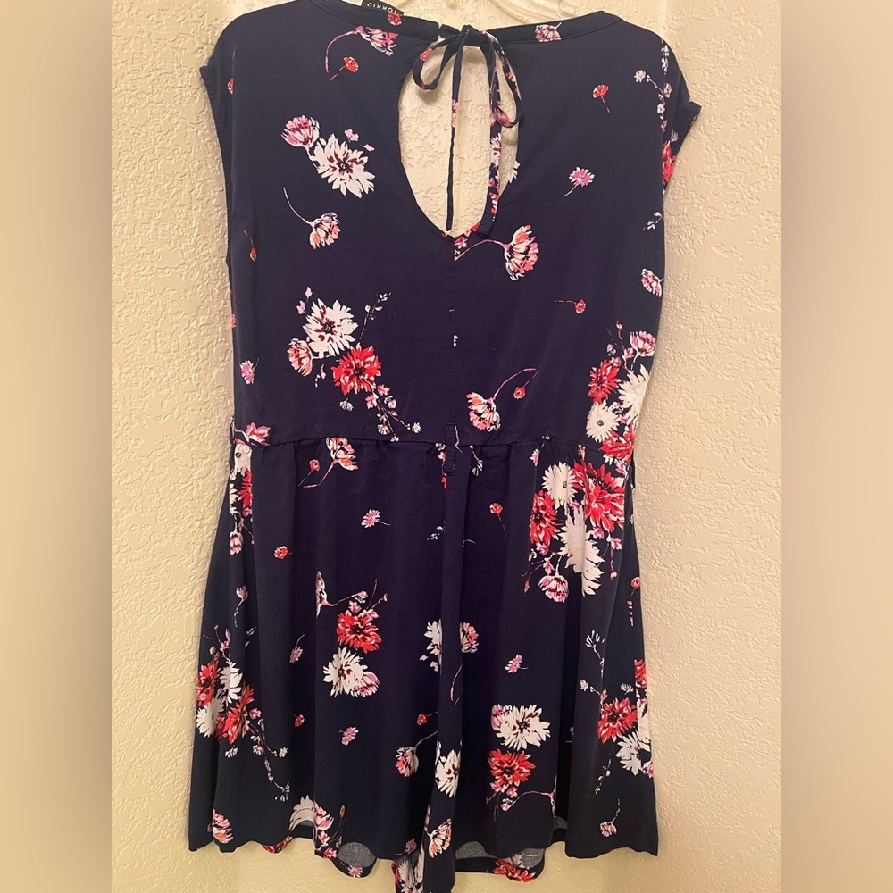 Torrid Preloved Romper Size 00 (medium) W/belt loops, no belt - Picture 2 of 9